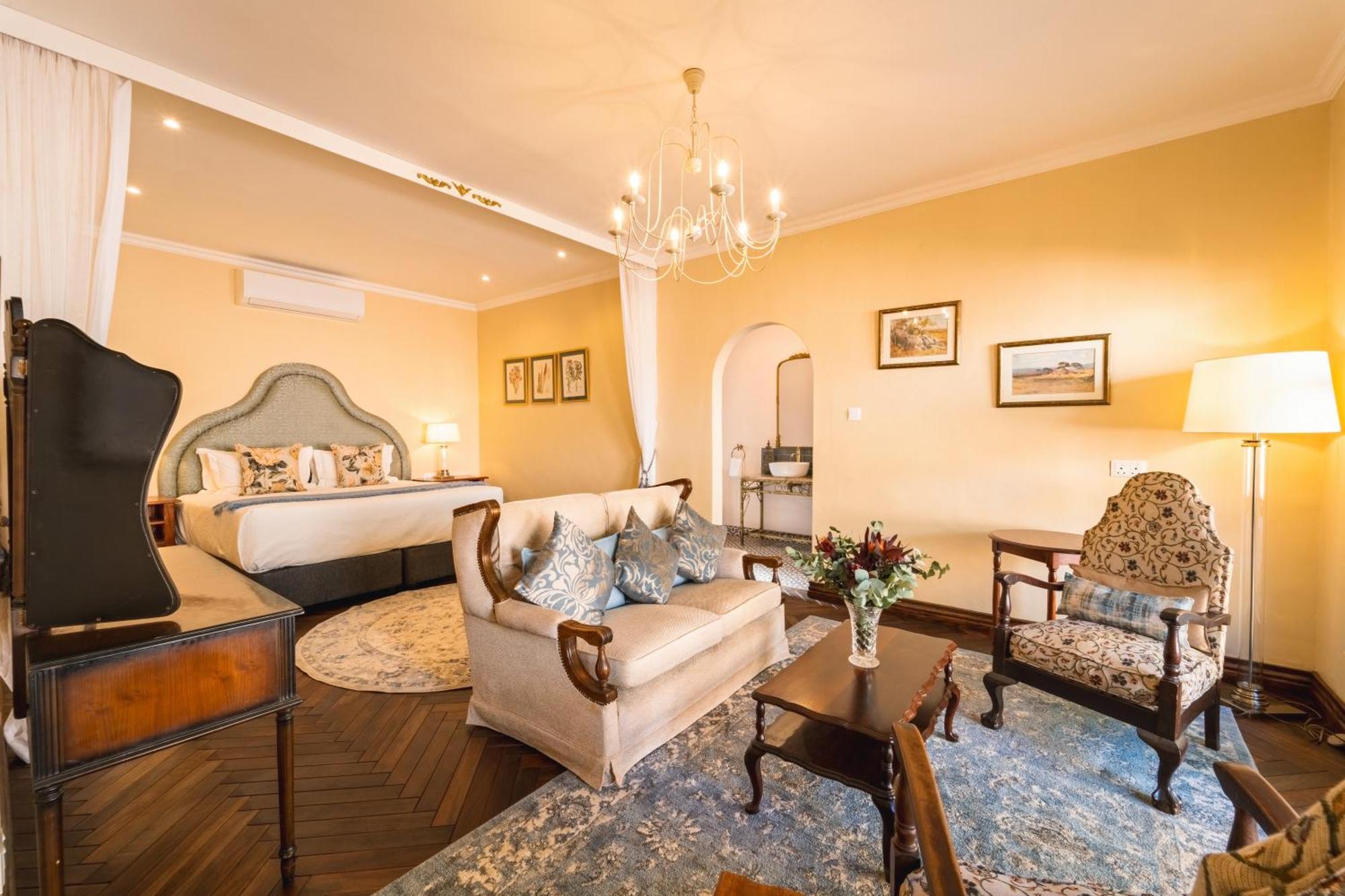 The Victorian Manor Bed & Breakfast Victoria Falls Exterior photo